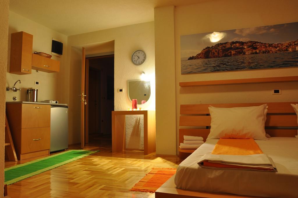 Modern Studios In Οχρίδα Δωμάτιο φωτογραφία